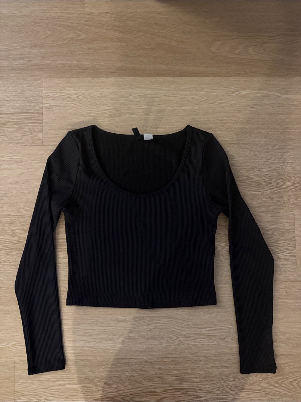 H&M Black Ribbed Long-Sleeve Scoop Crop Top
